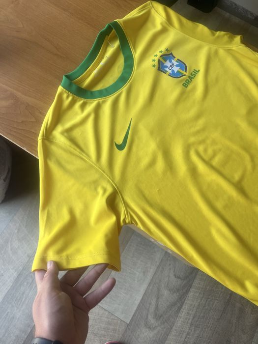 Тениска на Бразилия от 2020 г.