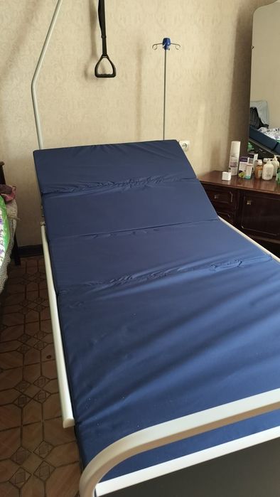 Медицинская многофункциональная кровать