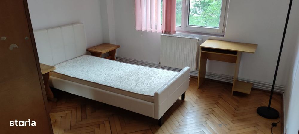 Inchiriez apartament cu 3 camere pe Str.Carpatilor 13 COMISION 0