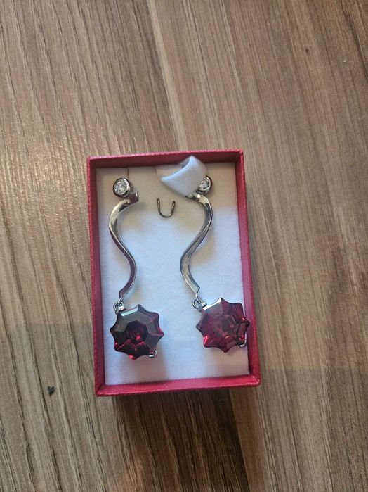 Дамски бижута свъравски