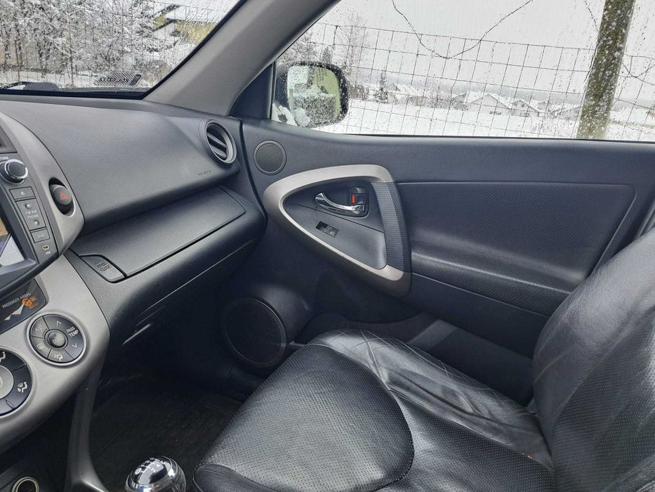 Ofer spre vanzare Toyota rav4  af 2006 , dotari premium , vt 2027