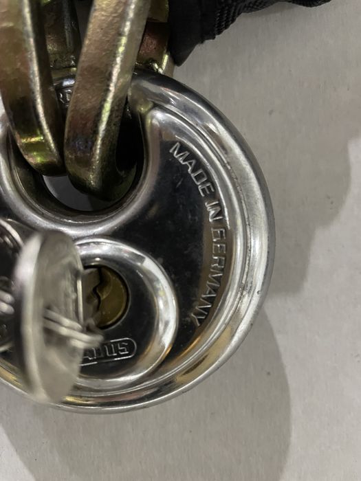 Продам противоугоную цепь ABUS 105см
