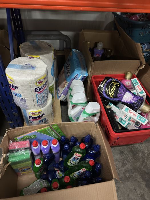 Обурудване и стока от супермаркет