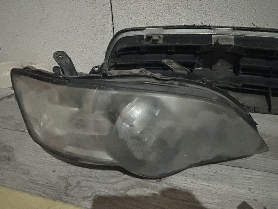 Subaru outbak фары