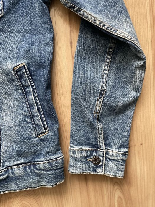 GUESS / мъжко дънково яке S/M