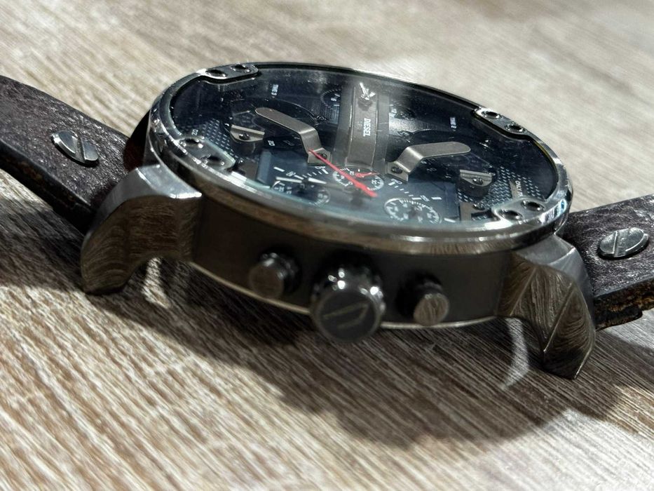 Часовник Diesel Mr. Daddy 2.0 DZ7314