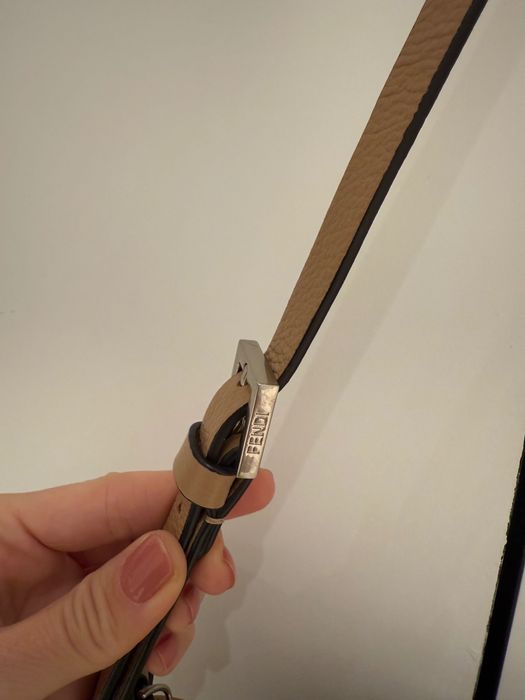 Fendi Simply Medium чанта