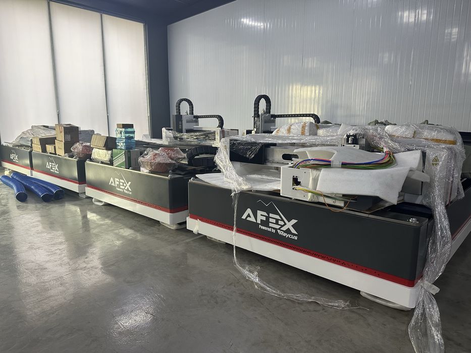 Лазер ускунаси 1500/3000 Вт источник Raycus