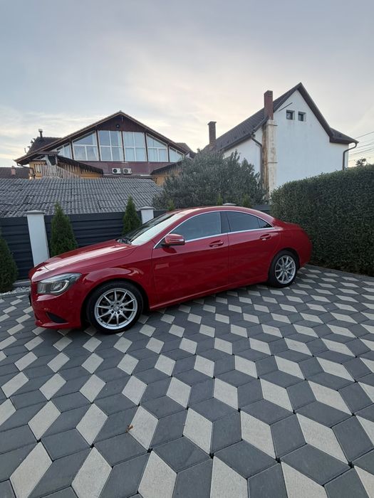 Mercedes-Benz CLA220