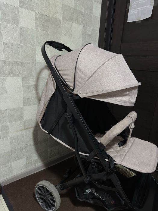 Продаю коляску в отличном состоянии