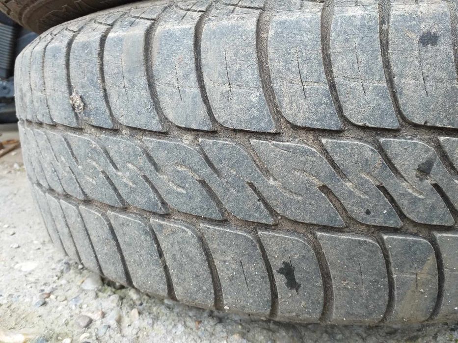 Roti renault cu 3 anvelope aproape noi