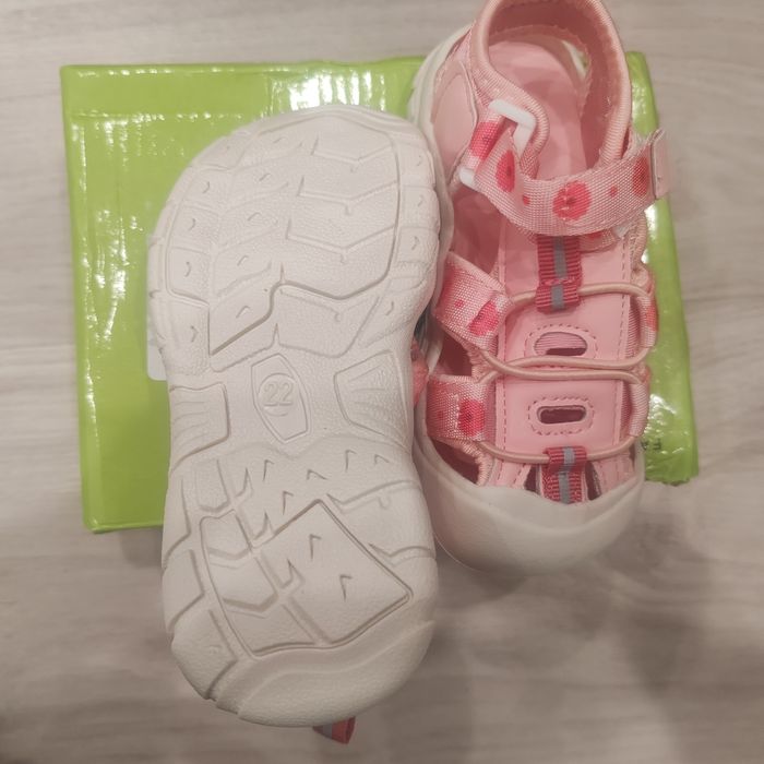 Новые детские сандали