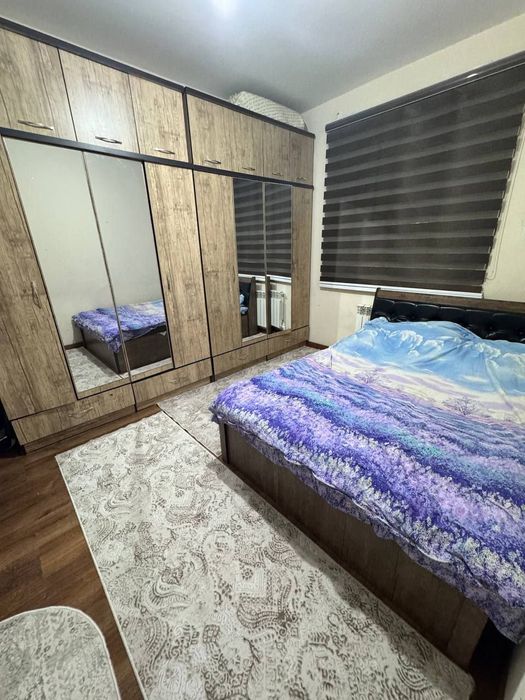 Sotiladi srochni 2 xona