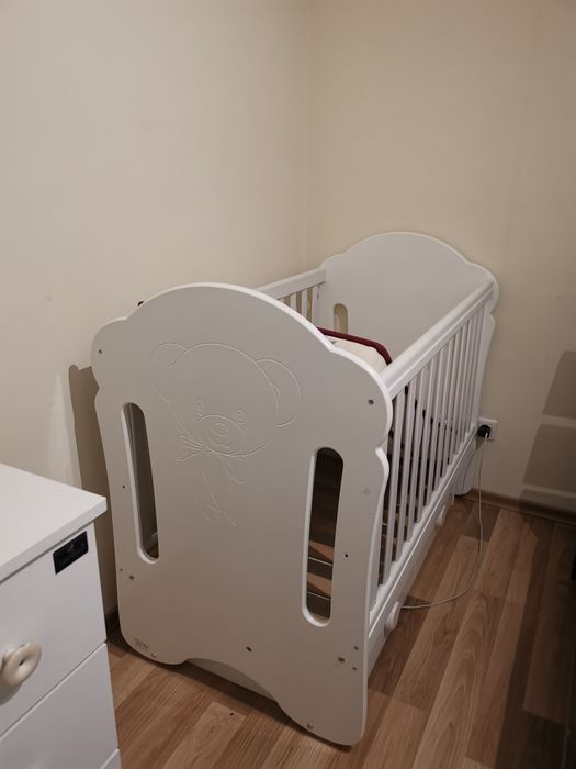 Дървено бебешко/детско легло Lorelli Matrix New с матрак Pierre Cаrdin