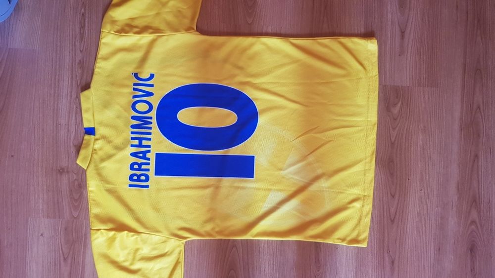 Tricou nationala Suedia Ibrahimovic 10 marimea S ca nou