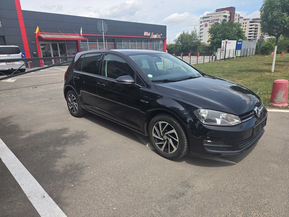 Volkswagen Golf 7 Lounge 2016 1.6tdi E5 DSG camera keyless...pret  7390e neg