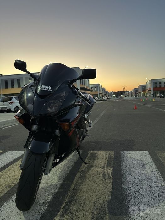 HONDA VFR 800 V tech sport