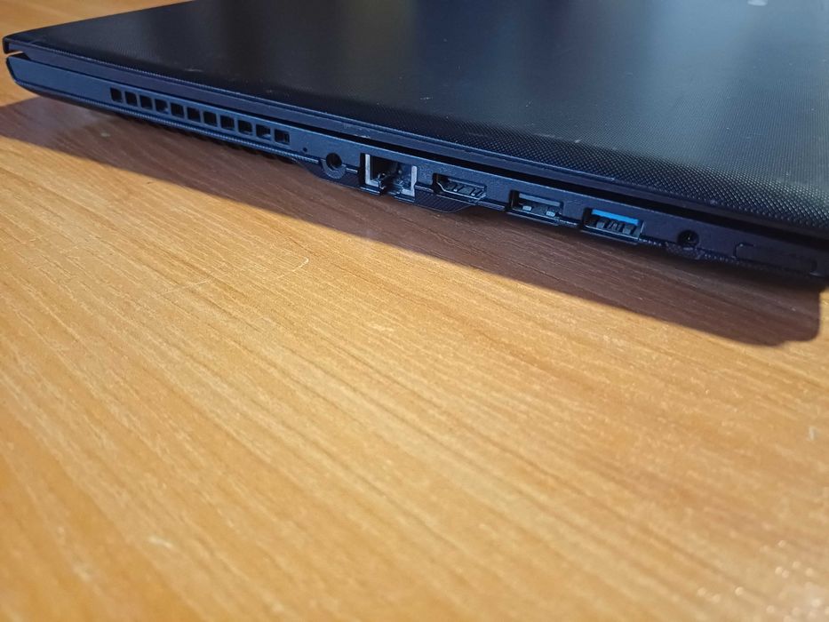 15,6' Lenovo Quad Core /8GB-Ram/Nvidia 920M - 2GB/320HDD 7200pm