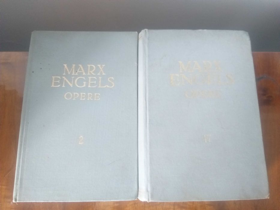 Vand diferite carti din perioada comunista