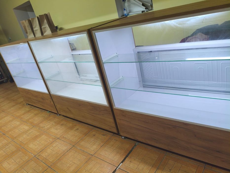Витрина холодильник