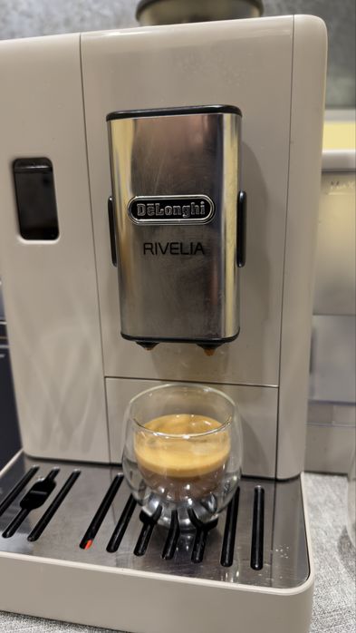 Delonghi RIVELIA