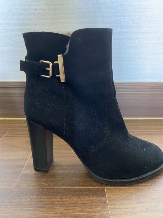 Зимние ботинки, фактически новые