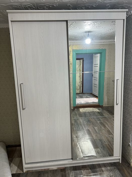 Продам шкаф-купе