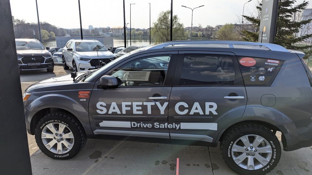 Vând/ Schimb Mitsubishi Outlander 2008 2.2 diesel