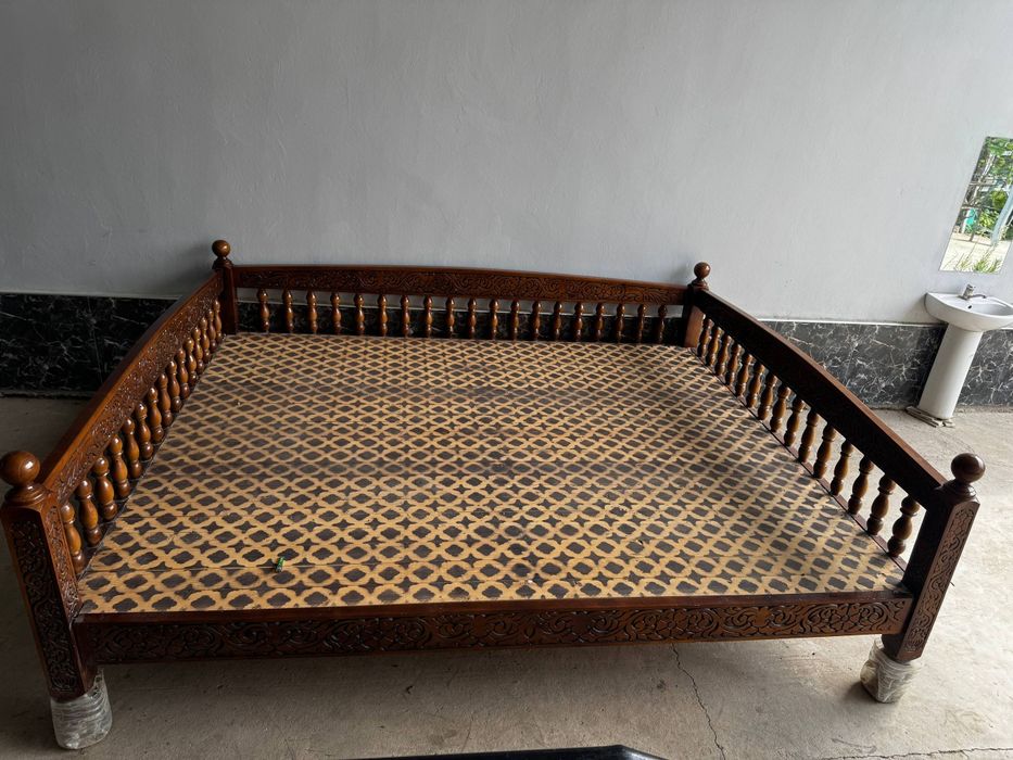 Tapchan (Krovat)