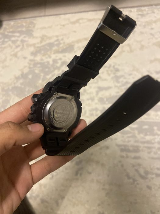 Продам спортивные часы