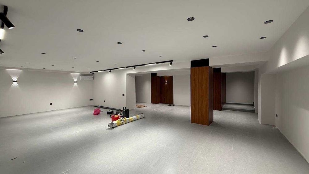 Аренда помещения  ул. Нукус  910м2