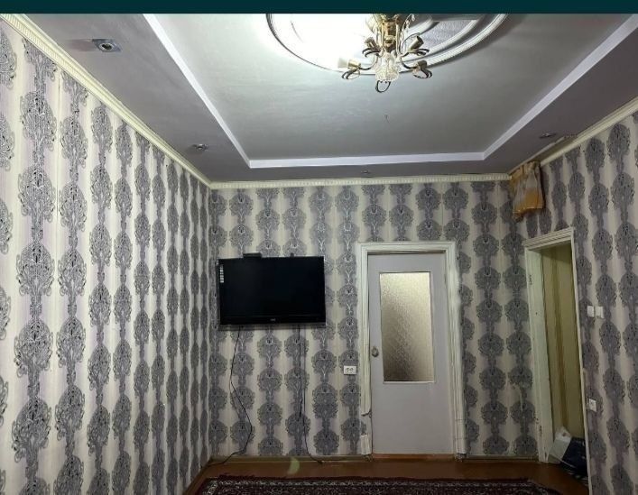 Вторичка Феруза 2/4/4 Кафе Согдиана 50м2