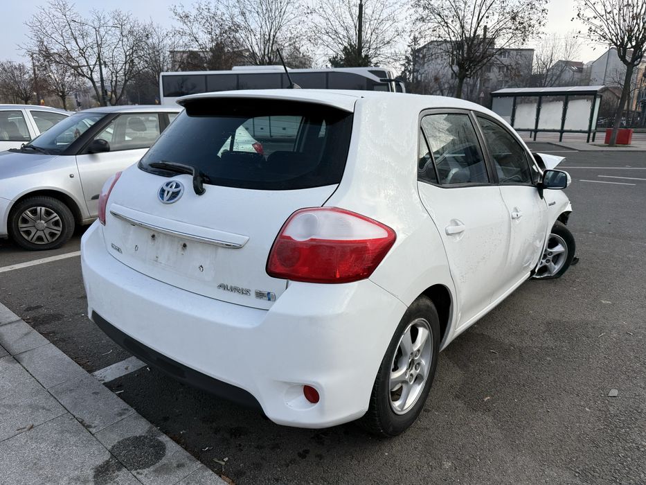 Dezmembrez Toyota Auris e15 2011 Hybrid CVT 2ZR-FXE
