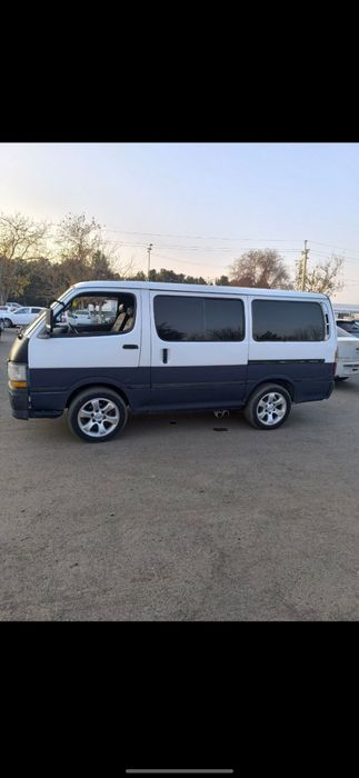 Tayota hiace 1997y