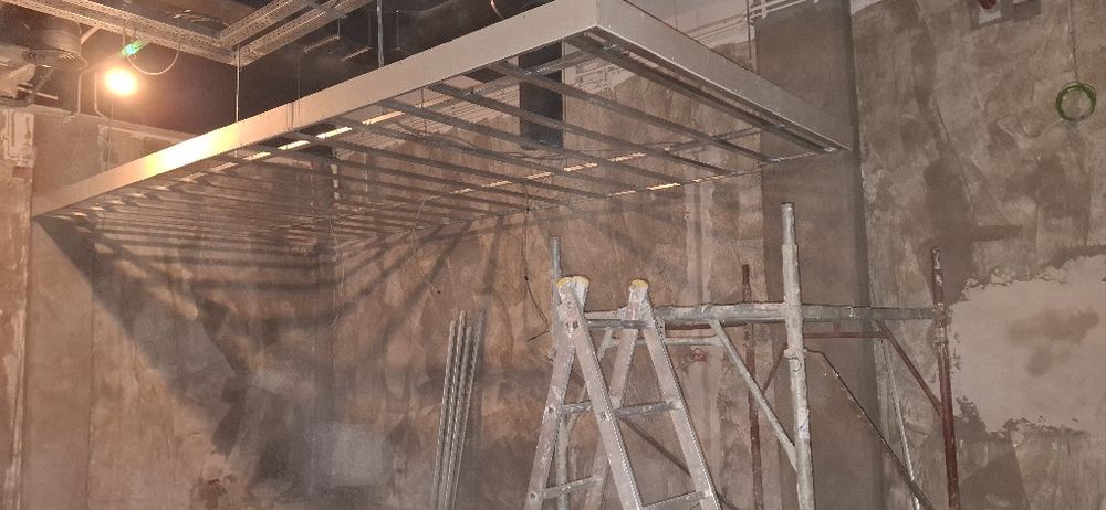 Tencuiala mecanizata, Glet si finisaje interioare