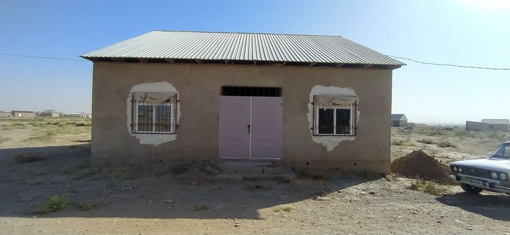 Termez UCHQIZIL sotiladi