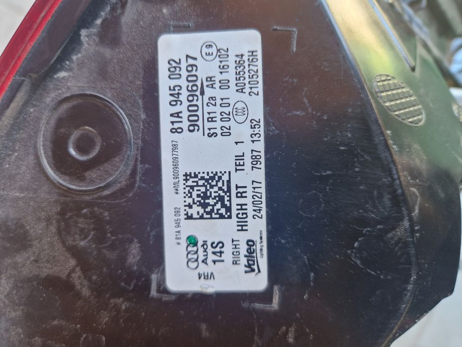 Десен лед стоп Audi Q2