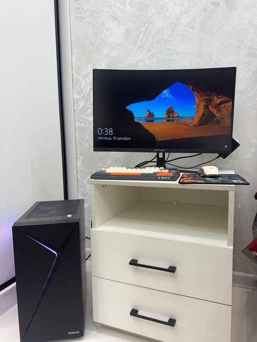 Kompyuter sotiladi srochna