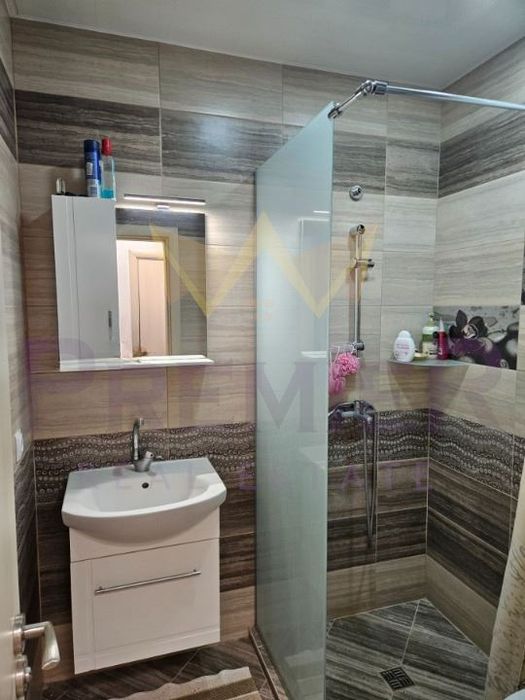 Продава се Двустаен апартамент в Варна, м-т Пчелина - 67 кв.м за 3732 €/кв.м - Снимка #6