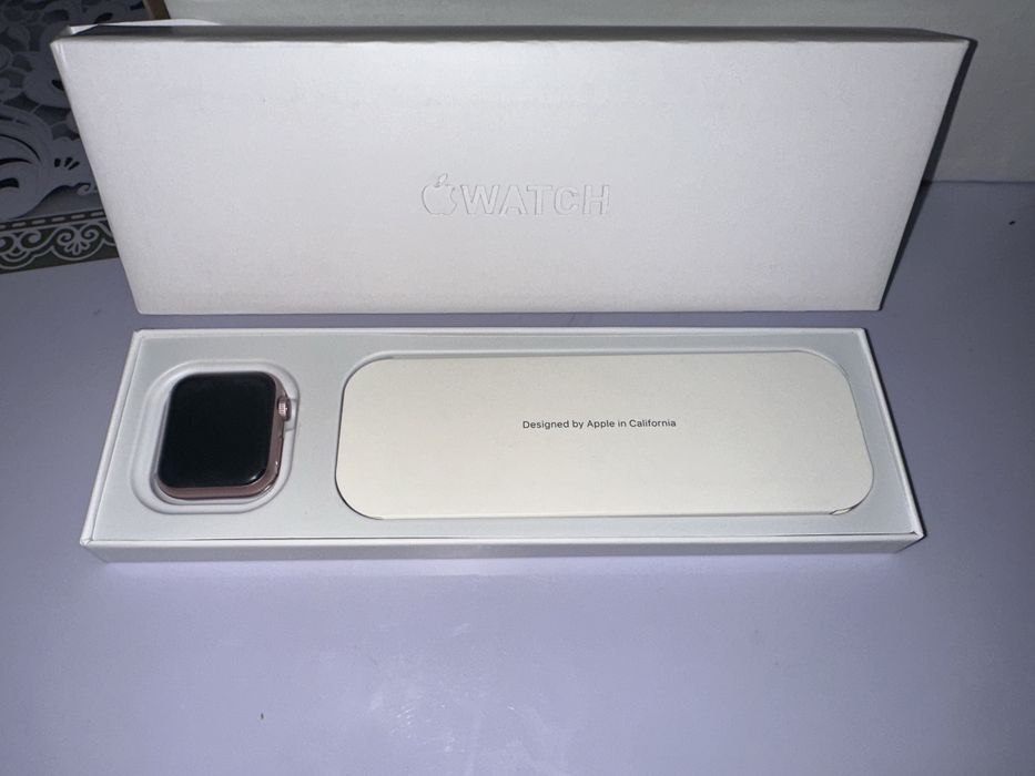 Apple Watch Series 11, 42 мм