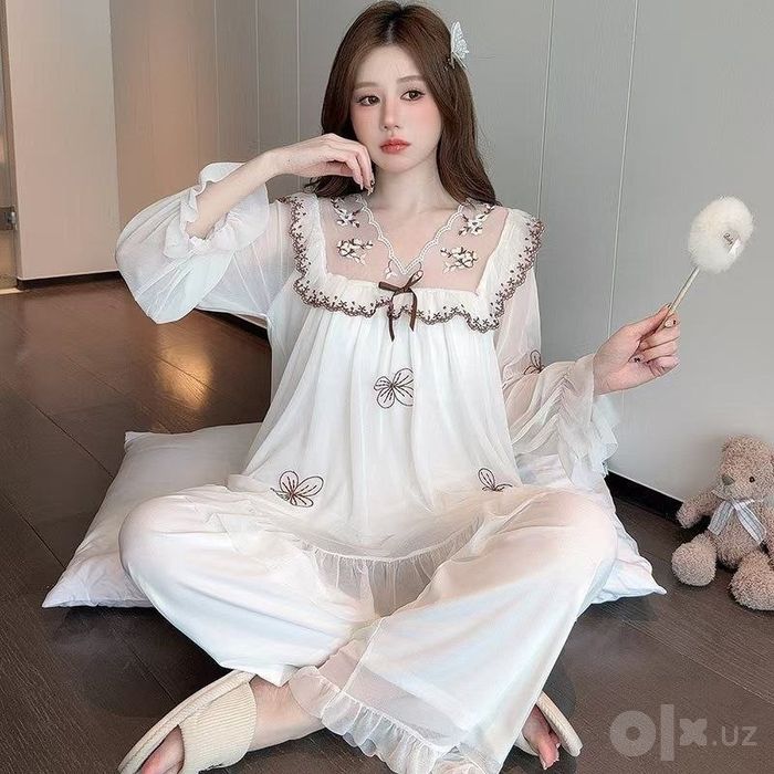 Пижама для женщин и девушек