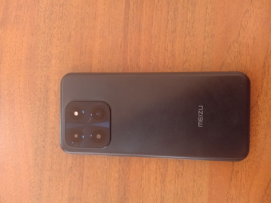 Продаю телефон Meizu22.