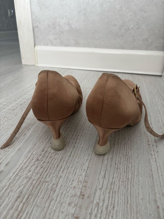 Туфли для бальных танцев