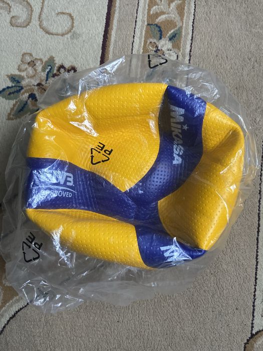 Мяч волейбельный Mikasa