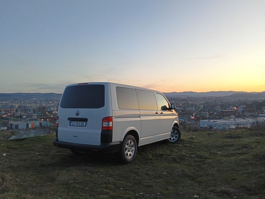 transporter  t5  de 9 locuri  2011  inmatriculat ro