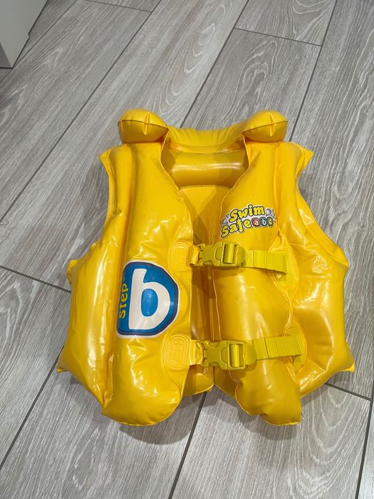 Плавательные принадлежности