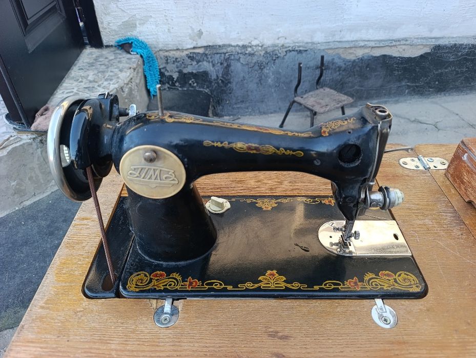 Швейная машинка..