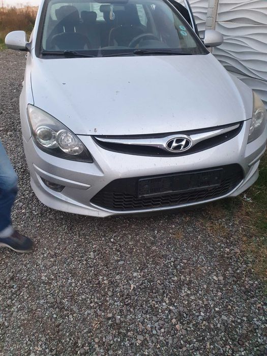 Fata completa / Piese dezmembrari Hyundai i30 1.4 benzina