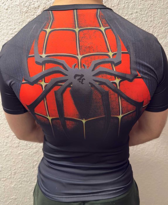 Тениски на супергерои