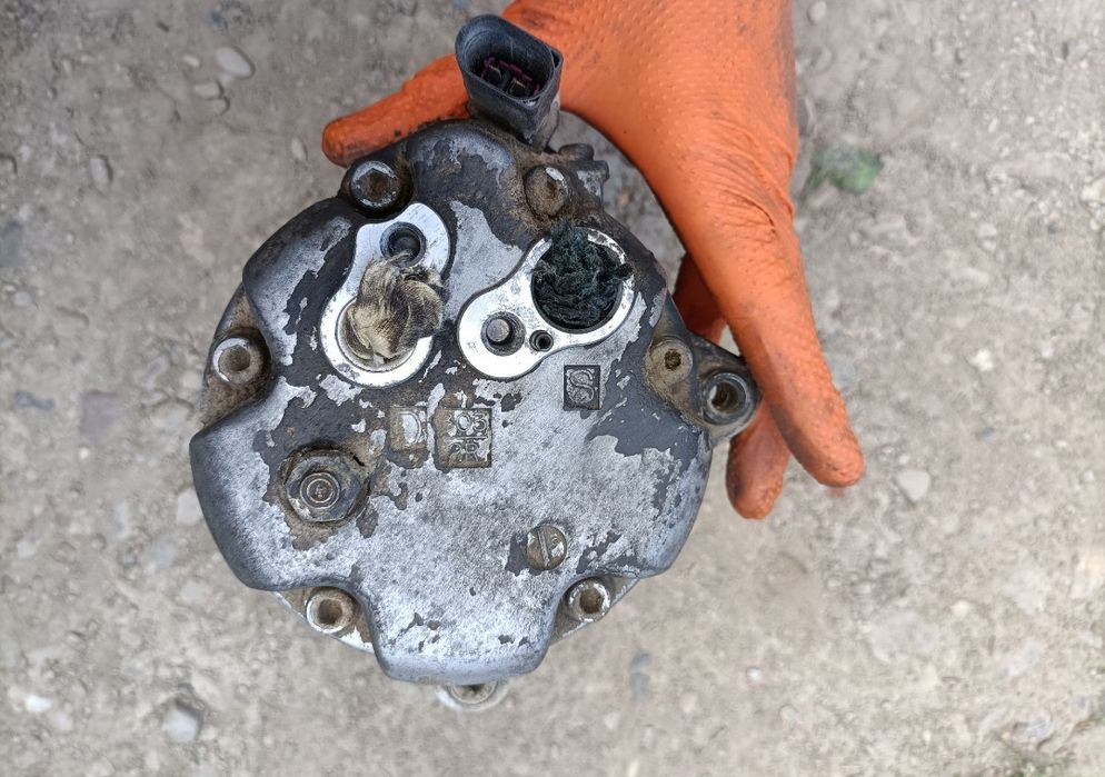 Compresor A.C:A3,Golf,Sharan...DEFECT,asigur expedierea coletului avan